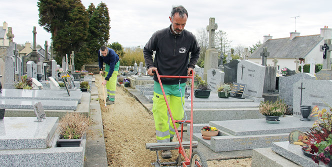 zero_phyto_clohars_cimetiere