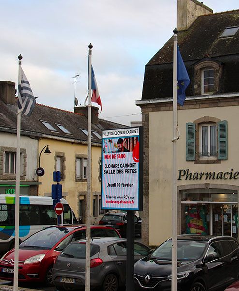 Photo du panneau lumineux devant la Mairie